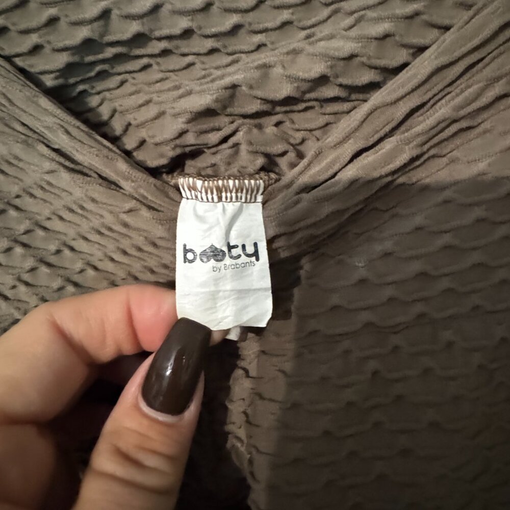 Booty Leggings - Picture 2 of 4